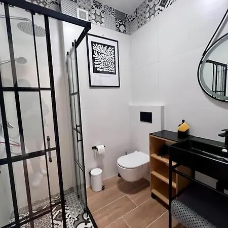 Evelyn Apartment *