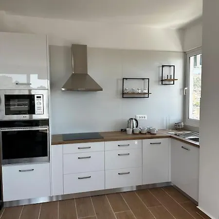Evelyn Apartment